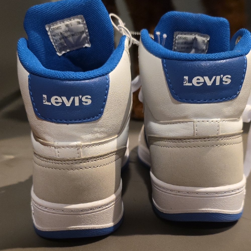 Levi's Kids Sneakers in White and Blue
